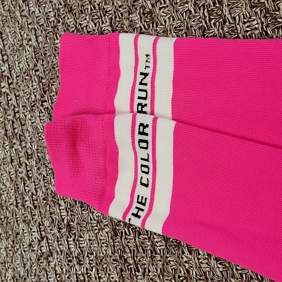 Color Run Cotton Tshirt with Bonus Hot Pink Socks & Color Run White Headband - Picture 5 of 10